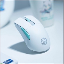 华硕（ASUS）天选游戏mini鼠标 无线三模 轻量化65g 对称手型 FPS英雄联盟LOL吃鸡鼠标 12000DPI RGB 月耀白